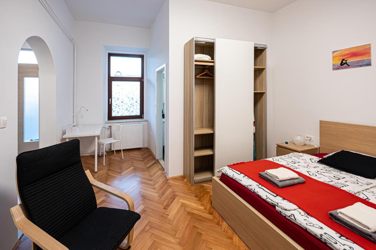 Appartamento That Cat Flat - Free Parking, Near Center, Cats! *